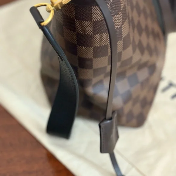 Louis Vuitton Tote/Shoulder Bag - Picture 9 of 17